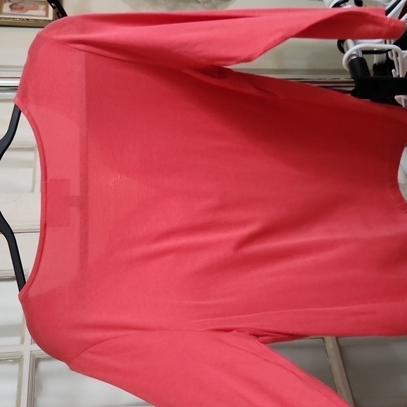 Coral top size M mid sleeve Coastal Lagenlook contemporary Artsy vacation - Picture 8 of 8